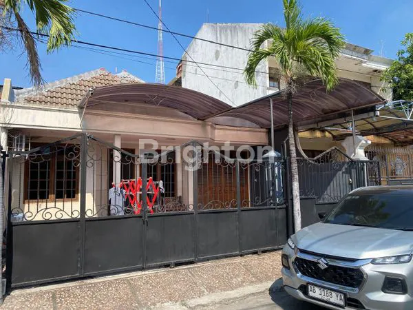 image RUMAH SIMPANG DARMO PERMAI UTARA LOKASI STRATEGIS  (1)