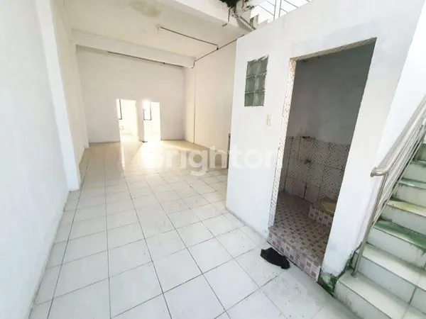 image RUKO JL. LAKSANA. TRAFFIC RAMAI. BANYAK PERTOKOAN. BERADA DI ANTARA JL. SUTRISNO, JL. SISINGAMARAJA, JL. HALAT (5)