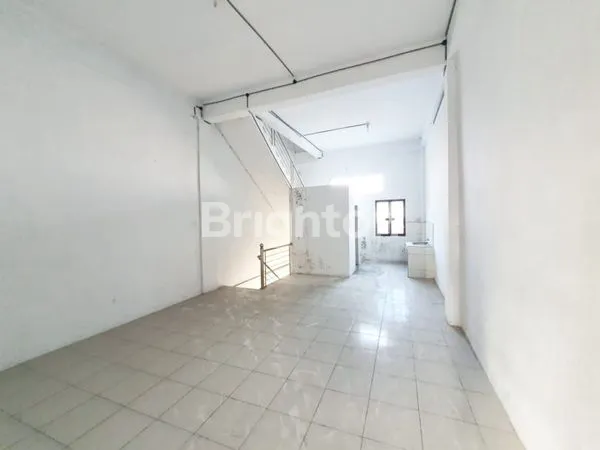 image RUKO JALAN LAKSANA SIAP BUKA USAHA DENGAN TRAFFIC YANG RAMAI DAN KAWASAN PADAT PENDUDUK (5)