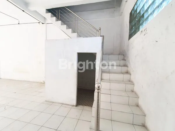 image RUKO JALAN LAKSANA SIAP BUKA USAHA DENGAN TRAFFIC YANG RAMAI DAN KAWASAN PADAT PENDUDUK (3)