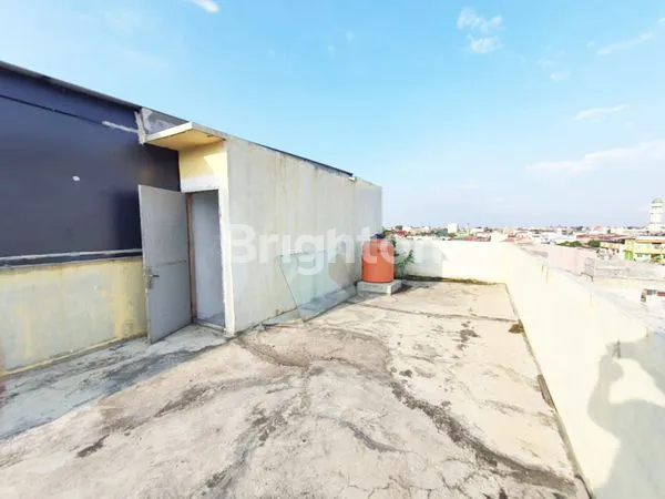 image RUKO JALAN LAKSANA SIAP BUKA USAHA DENGAN TRAFFIC YANG RAMAI DAN KAWASAN PADAT PENDUDUK (8)