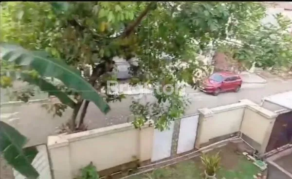 image RUMAH 2 LANTAI SANGAT CANTIK DAN KOKOH CITRA GREN CIBUBUR  (4)