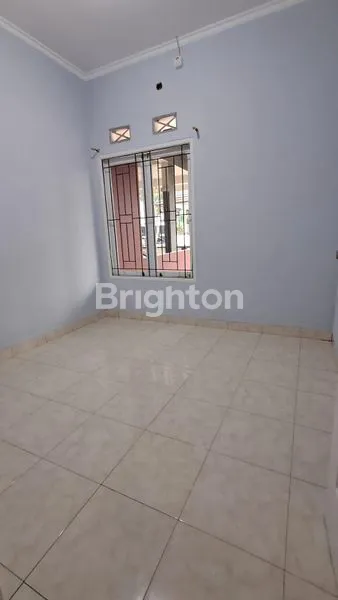 image RUMAH SEWA MURAH RAPIH LANSUNG BAWA KOPER BUKIT CIMANGGU CITY (3)