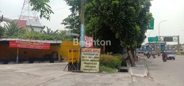 RUMAH DAN TEMPAT USAHA BAWA HOKI, SEBELAH GEDUNG ANTAM