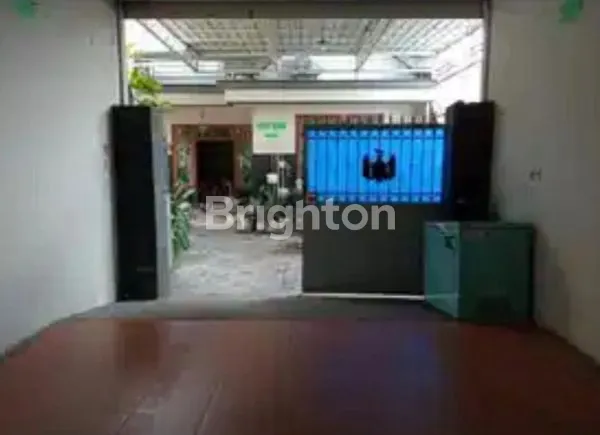 image RUMAH KOS 2 LANTAI + RUMAH INDUK DI JALAN PROPINSI KEDIRI KOTA (1)