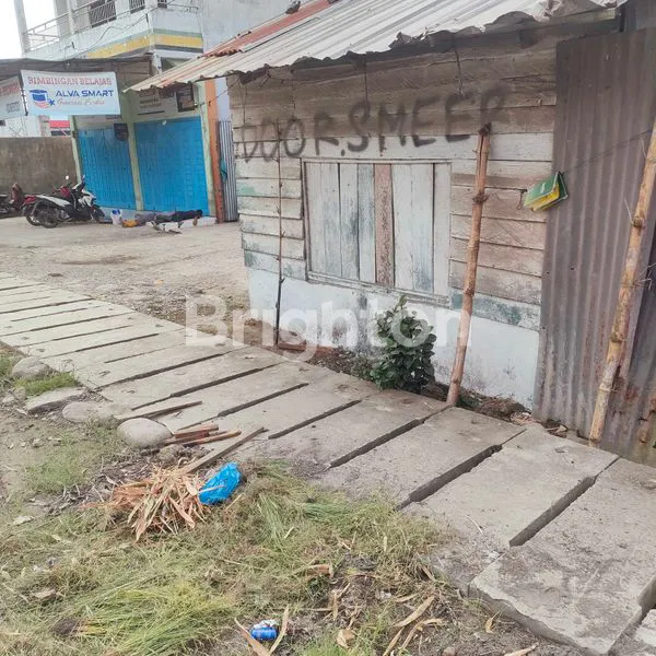 TANAH 1242 M DAN RUMAH