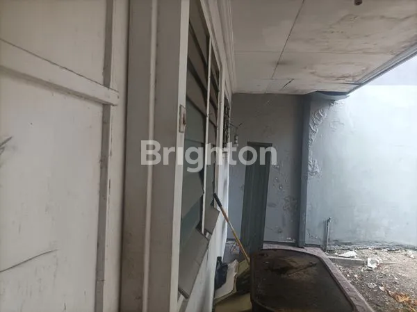 image DIJUAL RUMAH HITUNG TANAH JALAN OGAN PUSAT SURABAYA (4)