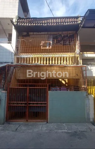 RUMAH KOST PADEMANGAN  LUAS  4.5X14 SHM HADAP SELATAN  JAKARTA UTARA