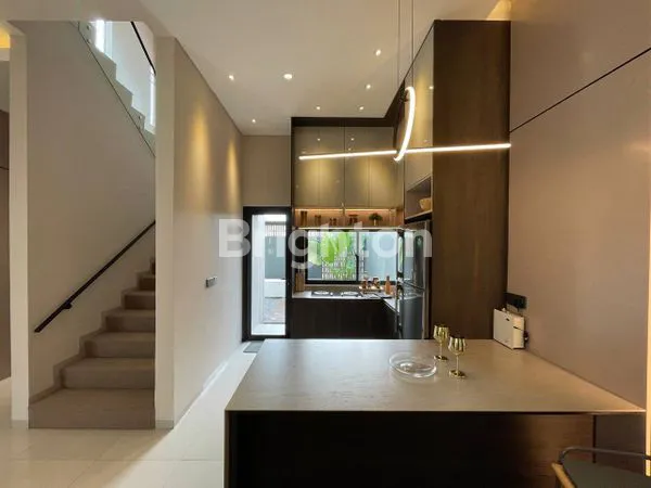 image RUMAH STYLISH DI THE PARKVILLE PEKANBARU (3)