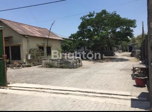 image PABRIK PAVING AKTIF DI MOJOSARI 30 METER DARI JALAN RAYA PROVINSI LUAS 3500 M² BONUS MESIN & TRAINING + CV DIBERIKAN (1)