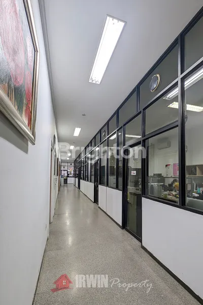 image GUDANG BERIKUT OFFICE 4 LANTAI SIAP PAKAI DI SUNTER JAKARTA UTARA (2)