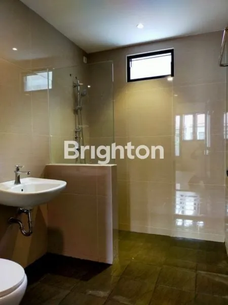 image RUMAH MINIMALIS 2 LANTAI DI KOALA REGENCY  (8)