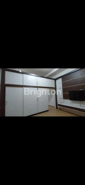 image RUMAH MEWAH CANTIK 2 LANTAI FULL FURNISH DIJUAL (3)