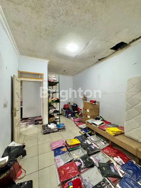 image RUMAH TAMAN RATU, 2 LANTAI, PARKIR MUAT 2 MOBIL (2)