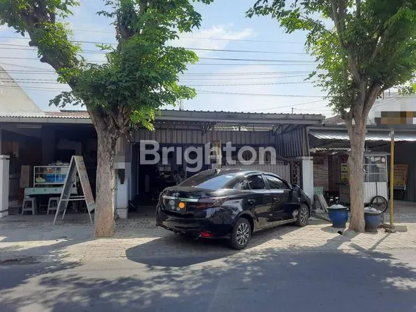 image RUMAH DI PINGGIR JALAN KEDIRI KOTA - COCOK UNTUK USAHA DAN HUNIAN (1)