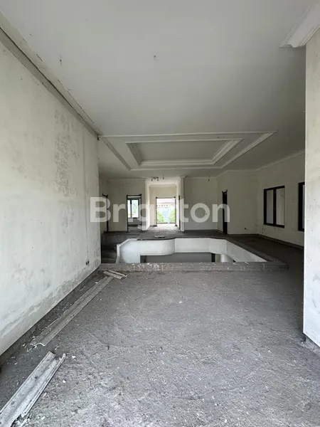 image RUMAH SETENGAH JADI ROW LEBAR MURAH HITUNG TANAH VILLA BUKIT REGENCY 2 PAKUWON INDAH (6)