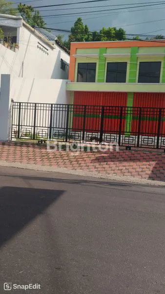 image BANGUNAN GRESS COCOK UNTUK USAHA  (1)