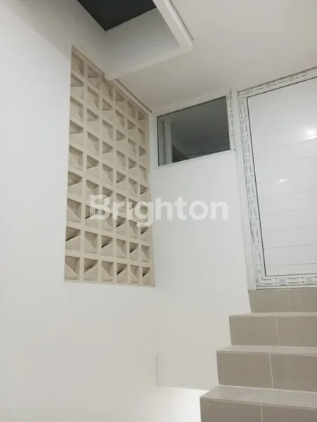 image RUKO BARU 5 LANTAI MODEL SPLIT LEVEL DI GROGOL (8)