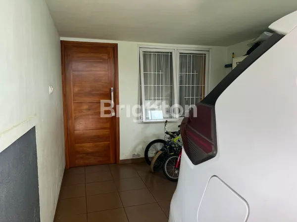 image RUMAH SIAP HUNI DENGAN 5 KAMAR TIDUR DALAM PERUMAHAN YANG TEDUH SURAT SHM (5)