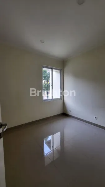 image RUMAH CLUSTER AGNESI GADING SERPONG (4)