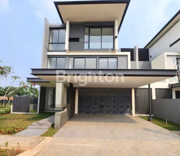 image HARGA TURUN!! RUMAH MEWAH 15X33 M 5 BR LYNDON NAVAPARK BSD CITY FULL FURNISHED (1)