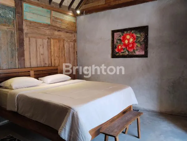 image KOSAN ELIT 11 KAMAR UNIK NUANSA KAYU  (6)