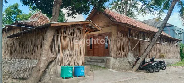 image KOSAN ELIT 11 KAMAR UNIK NUANSA KAYU  (5)
