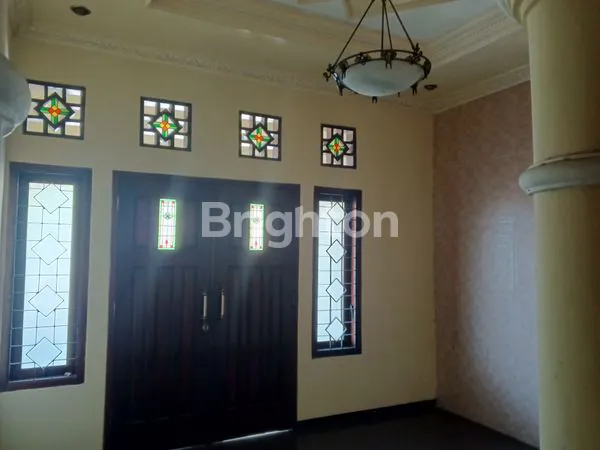 image RUMAH HUNIAN PREMIUM LOKASI STRATEGIS JALAN RONGGOWARSITO KEDIRI (3)