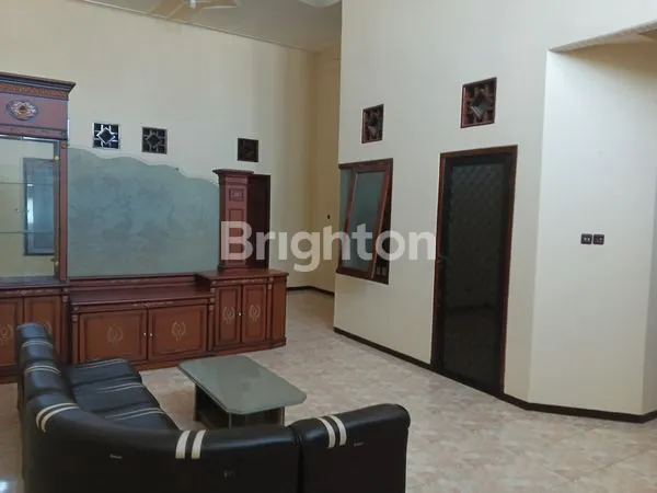 image RUMAH HUNIAN PREMIUM LOKASI STRATEGIS JALAN RONGGOWARSITO KEDIRI (5)