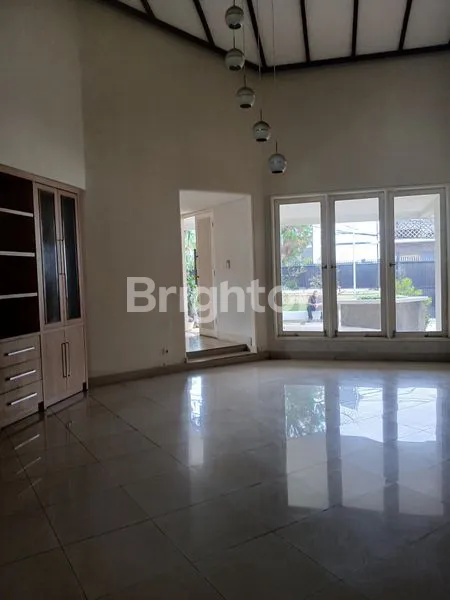 image HUNIAN ASRI DI KAWASAN ELITE BANGKA, JAKSEL (3)