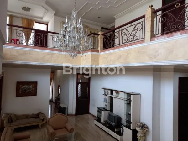 image JUAL RUMAH PUSAT KOTA SURABAYA SERUNI ( TENGAH KOTA ) (1)