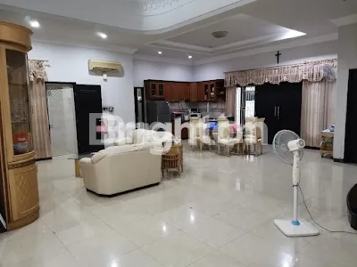 image CEPAT DI MUSIM CORONARUMAH BANGUNAN SENDIRI 2 LT SIAP HUNI & STRATEGIS. SUTOREJO PRIMA (3)