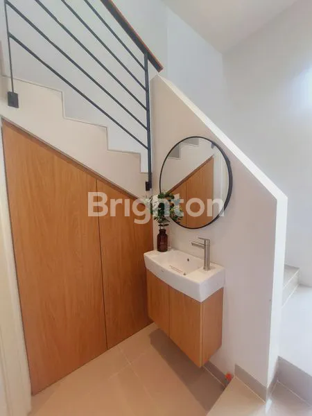 image NEW HARVEST LINK RUMAH 900JT-AN DI SURABAYA BARAT SELANGKAH KE PUSAT KOTA & EXIT TOL GUNUNGSARI, DEVELOPER TERNAMA, PILIHAN LEBAR 5-6-7 MINIMALIS FREE BPHTN & CANOPY (7)