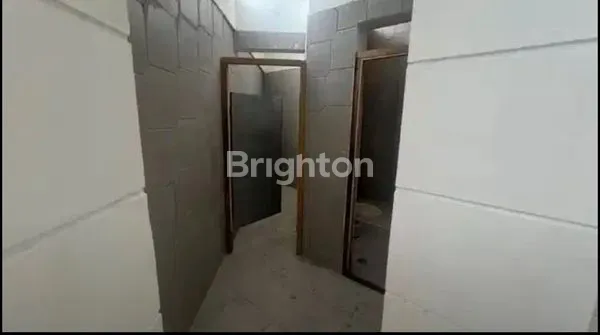 image SHOWROOM BAGUS DI TENGAH KOTA MOJOKERTO (4)