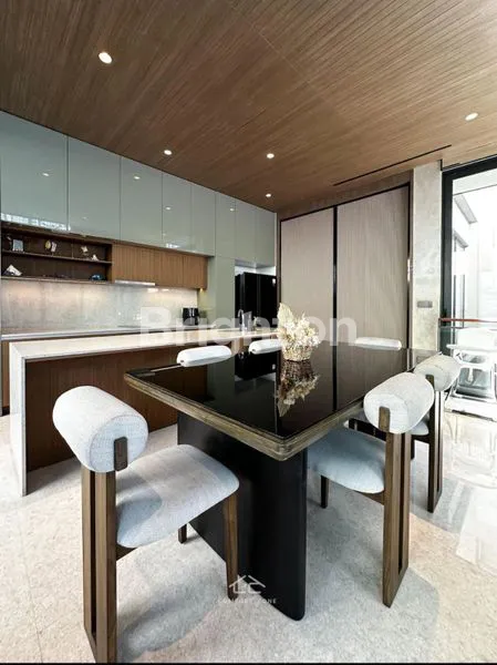 image RUMAH NAVAPARK BSD CLUSTER LYNDO MEWAH CANTIK ,TANGERANG (3)