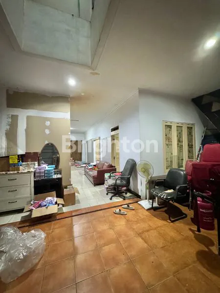 image RUMAH TAMAN RATU, 2 LANTAI, PARKIR MUAT 2 MOBIL (5)