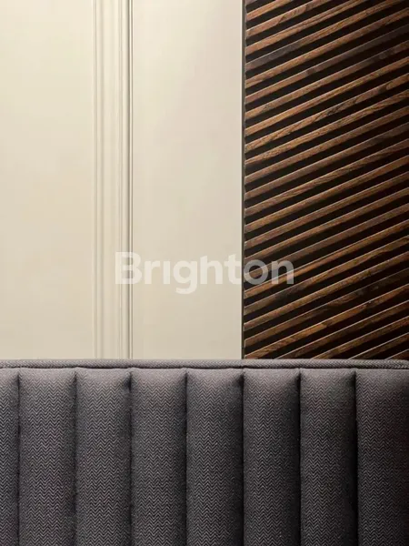 image RUMAH MEWAH 2 LANTAI SIAP HUNI LOKASI STRATEGIS DEKAT PAKUWON CITY  (4)