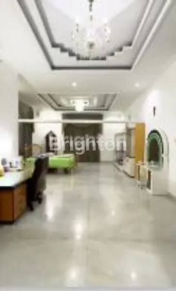 image RUMAH COCOK UNTUK TEMPAT USAHA LOKASI STRATEGIS DEKAT TUNJUNGAN PLAZA GRAND CITY KAYOON SULAWESI GUBENG PANGLIMA SUDIRMAN RAYA DARMO KERTAJAYA (5)