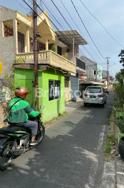 image RUMAH HITUNG TANAH PUSAT KOTA SELANGKAH NOL JALAN  KEDUNGSARI (2)