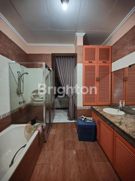 image RUMAH MEWAH 3 LT DI JATIBENING (7)