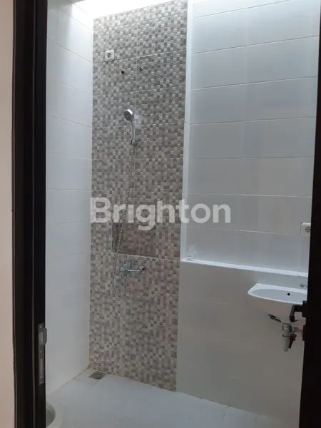 image RUMAH BARU 2 LANTAI GRIYA REMPOA CIPUTAT TIMUR TANGERANG SELATAN (8)