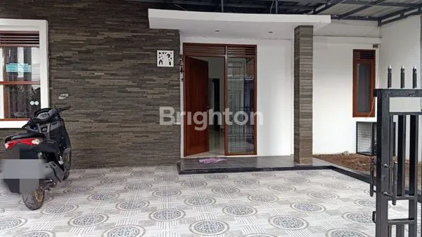 RUMAH HOEK PESONA BALI RESIDENCE BUAH BATU BANDUNG