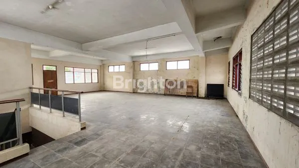 image RUKO 3 LANTAI AREA PREMIUM UNTUK USAHA (6)