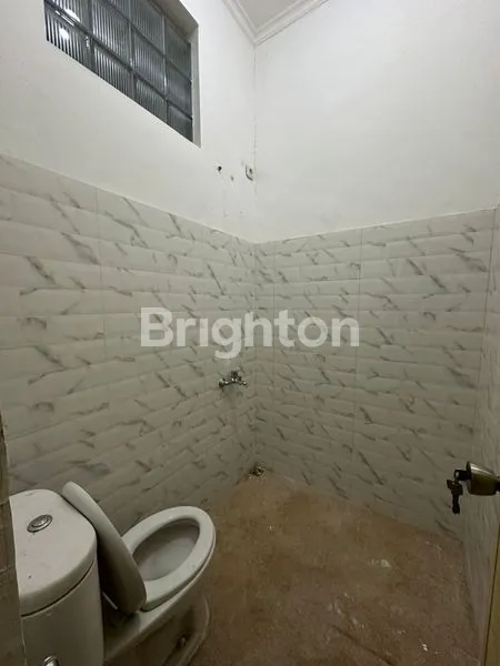 image RUMAH TERAWAT DAERAH TAMAN KOPO INDAH 3 (3)