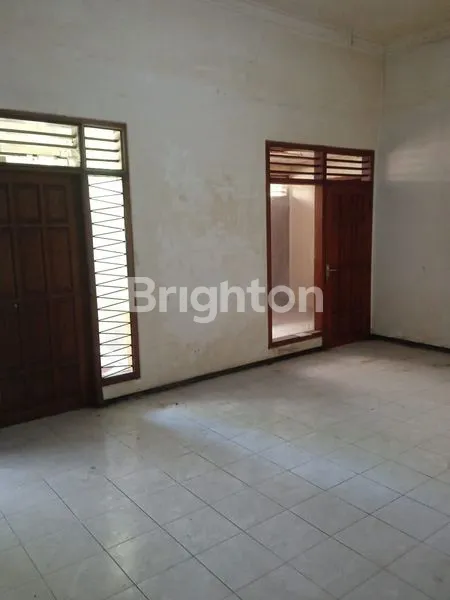 image RUMAH DI JEMURSARI (3)