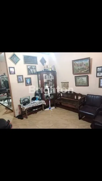 image RUMAH DI KEBRAON KARANG PILANG (3)