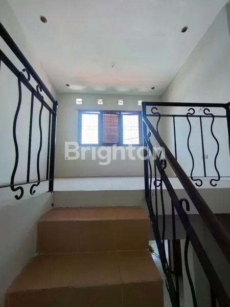 image RUMAH 2 LANTAI PONDOK JATI - BUDURAN SIDOARJO (7)