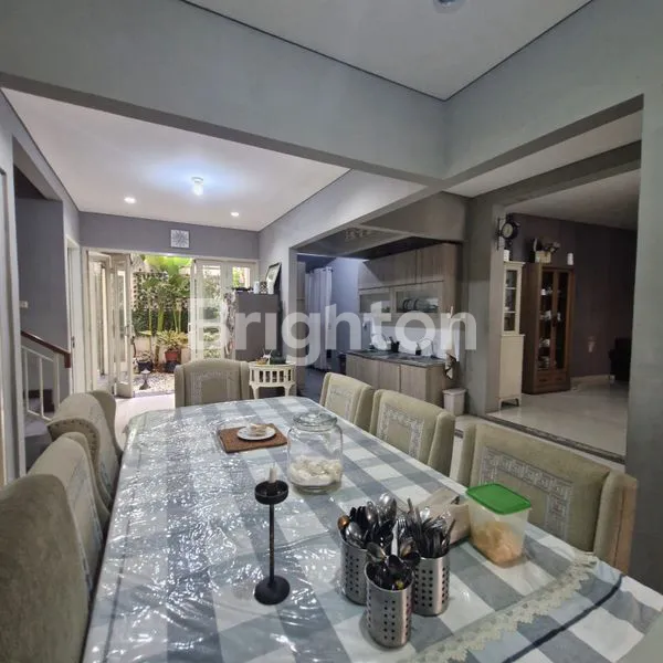 image RUMAH MEWAH ASRI STRATEGIS DI DUREN TIGA (1)
