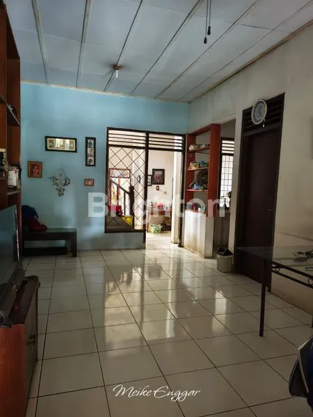 image HUNIAN SERASA VILA DI CILEUNGSI (4)