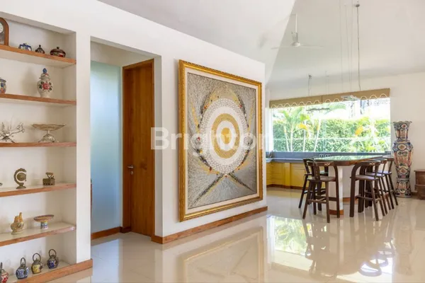 image VILLA 5BR FULLY FURNISHED LOCATED IN BADUNG, BALI (4)